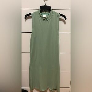 Green knee length dress